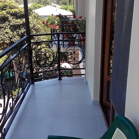 Guest House Vitali Gonio Buitenkant foto