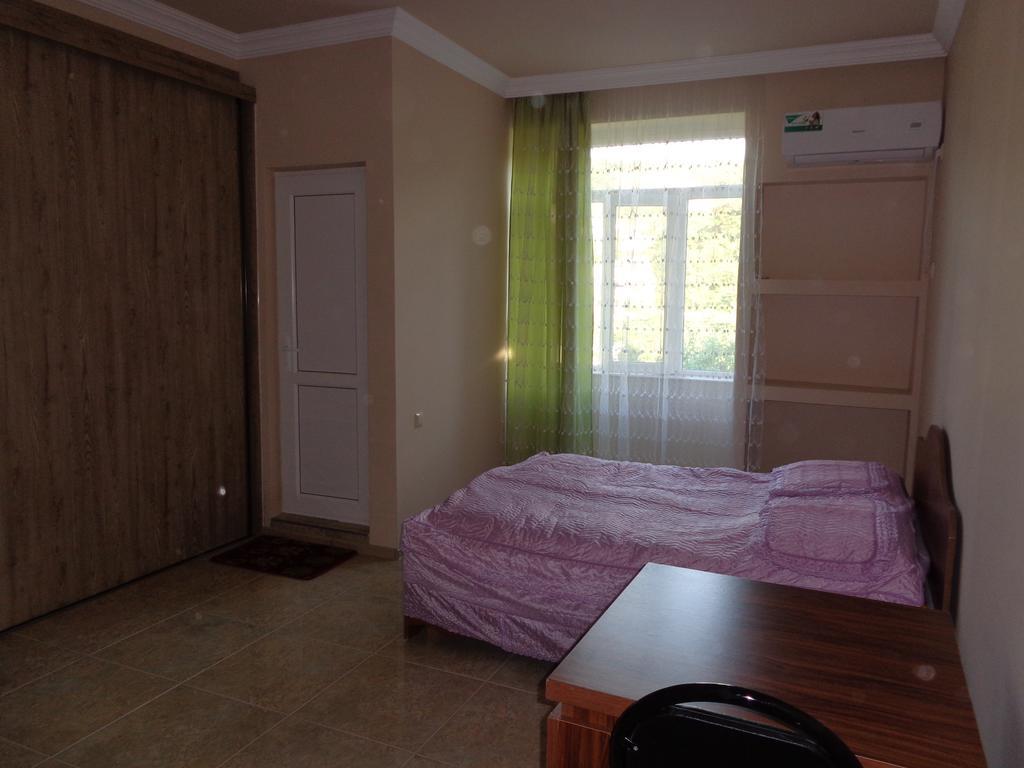 Guest House Vitali Gonio Buitenkant foto
