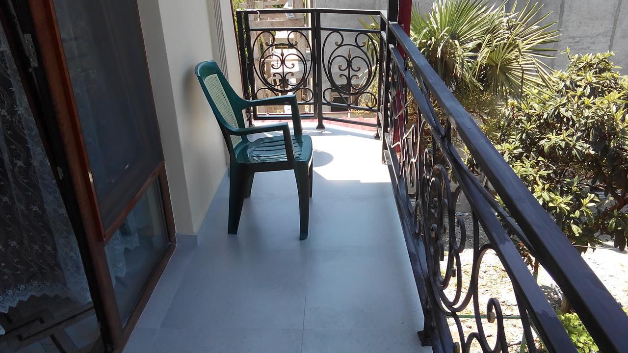 Guest House Vitali Gonio Buitenkant foto