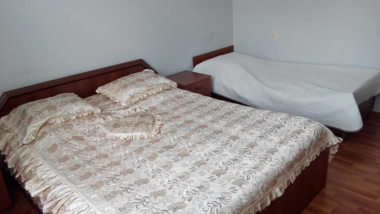 Guest House Vitali Gonio Buitenkant foto