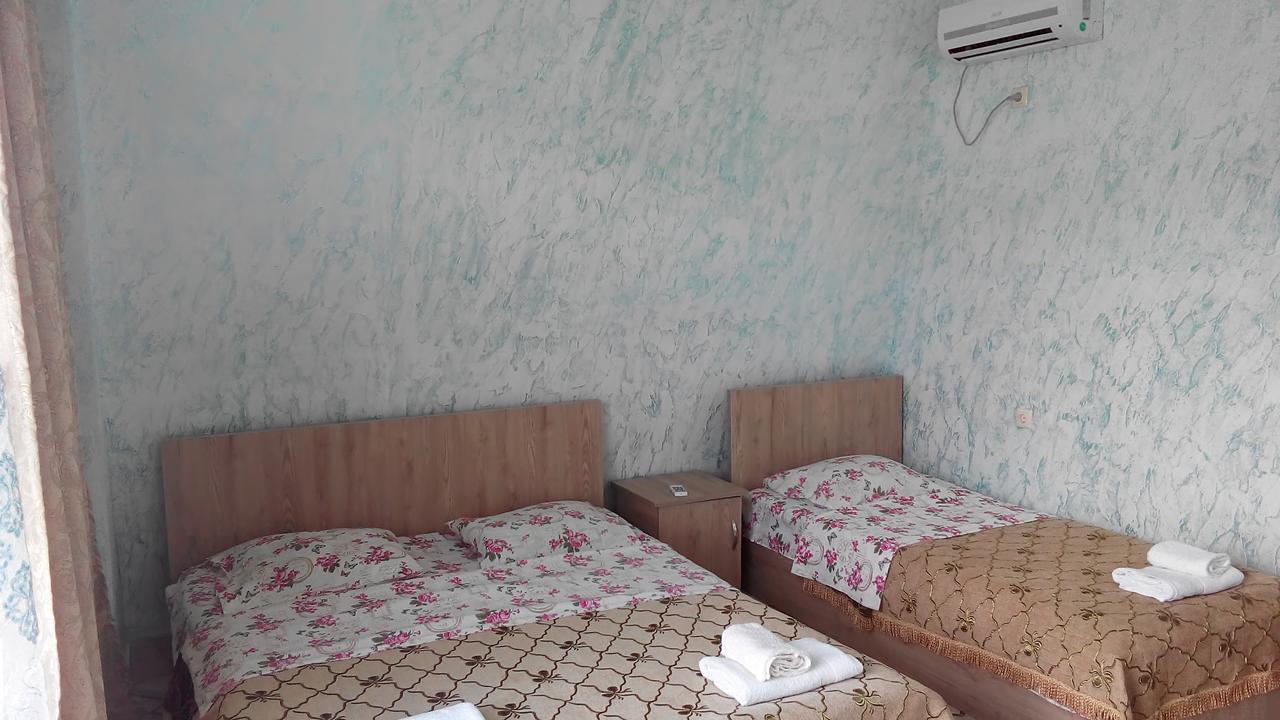 Guest House Vitali Gonio Buitenkant foto