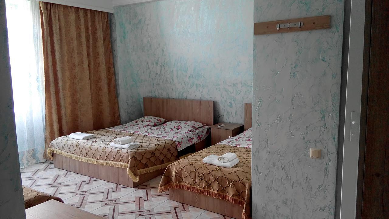 Guest House Vitali Gonio Buitenkant foto