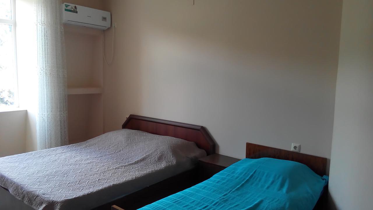 Guest House Vitali Gonio Buitenkant foto